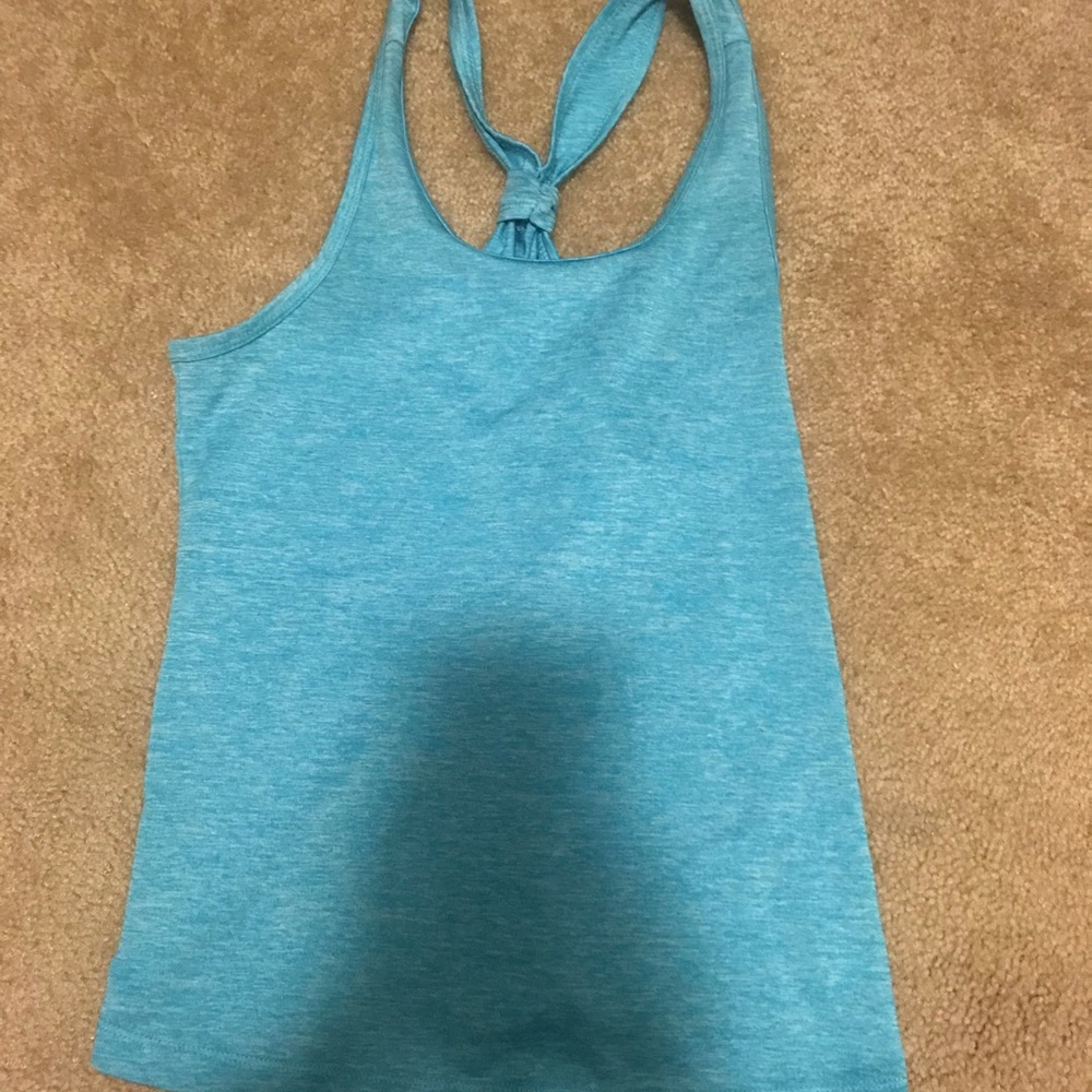 Athletic shirt